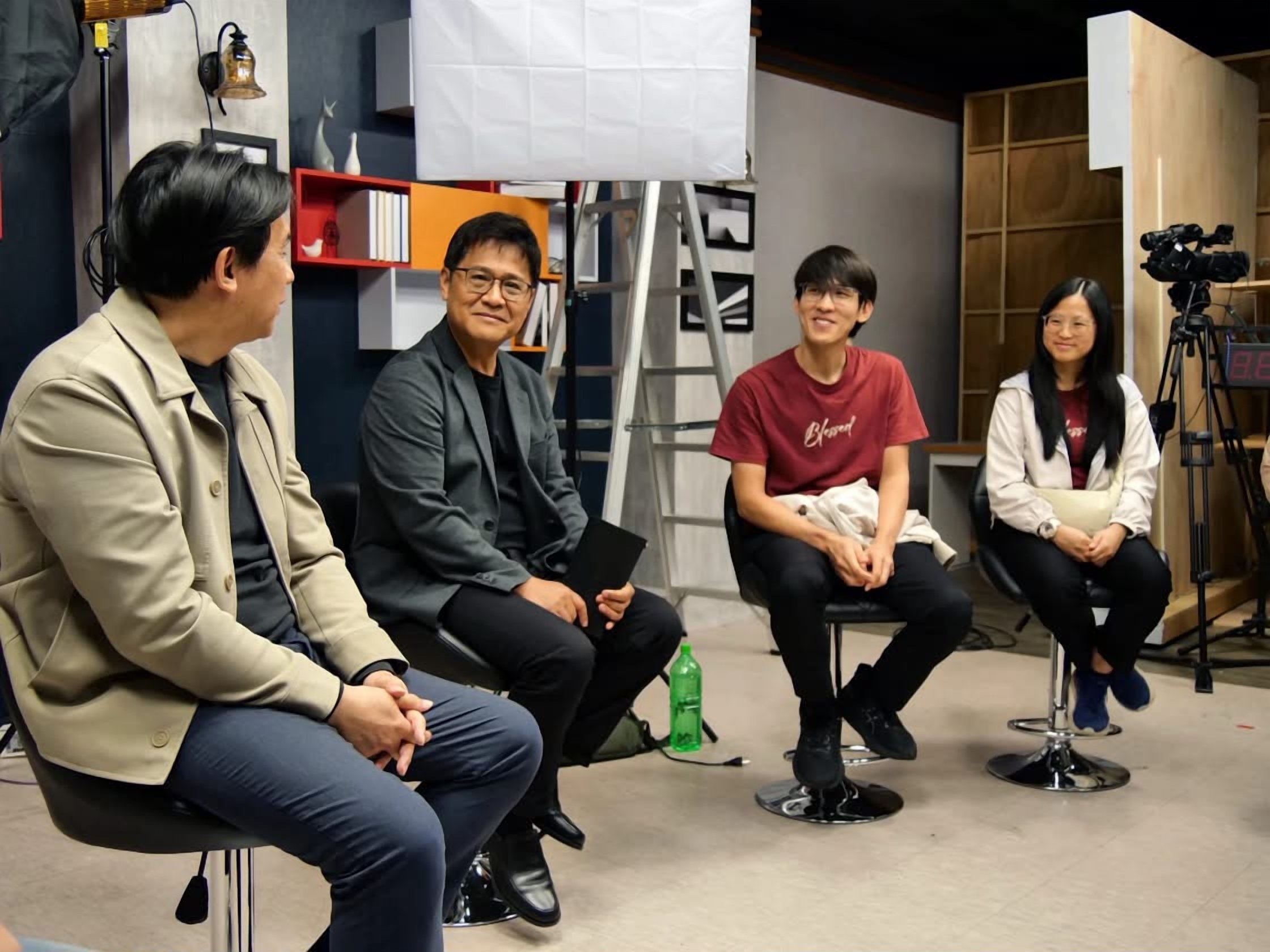 Attendees gathered at the Taiwan media workshop